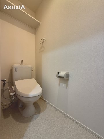 トイレ　別タイプのお部屋の写真です