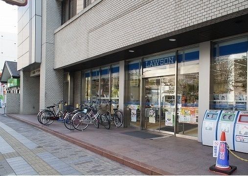 コンビニ　ローソン（コンビニ）まで210m