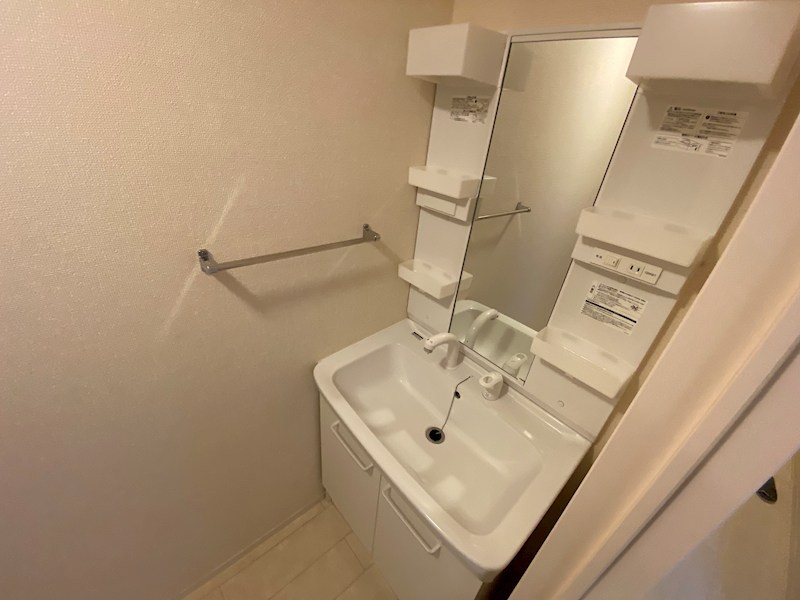洗面設備　※他号室の参考写真となります。