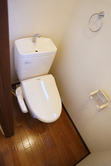 ＪＲ高崎線 新町駅 徒歩2分 2階建 築26年のトイレ写真