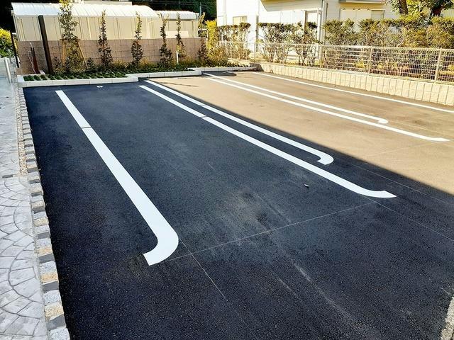 駐車場　駐車場