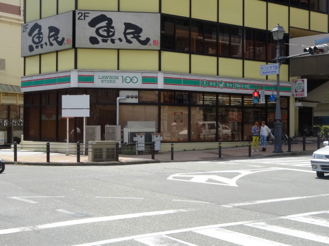 コンビニ　ローソンストア100宝塚南口駅前店（コンビニ）まで94m