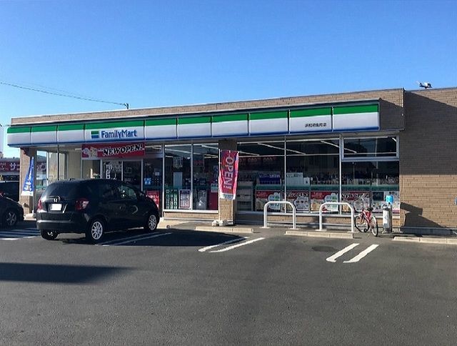 コンビニ　ファミリーマート浜松初生町店（コンビニ）まで43m