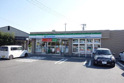 その他　ファミリーマート津久居井戸山店（その他）まで939m