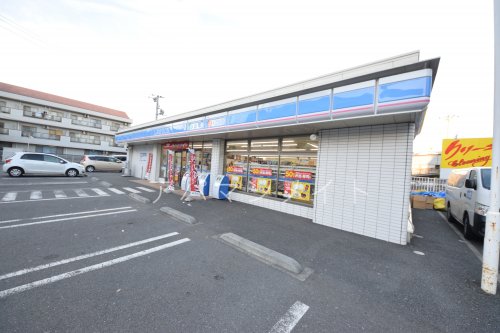コンビニ　ローソン戸塚上矢部町店（コンビニ）まで573m