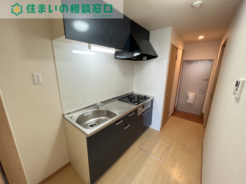 愛知環状鉄道 北野桝塚駅 徒歩15分 2階建 築10年のキッチン写真