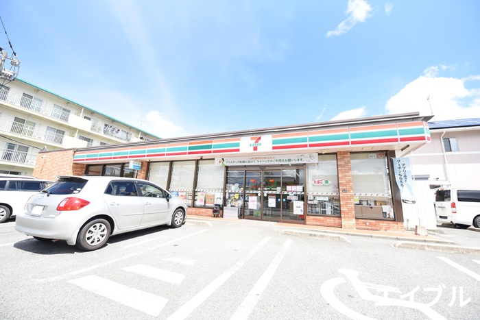コンビニ　セブンイレブン福岡野多目店（コンビニ）まで927m