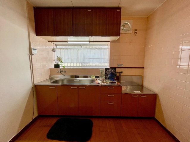 キッチン　キッチン新設しました。広いキッチンで楽しいお料理を。