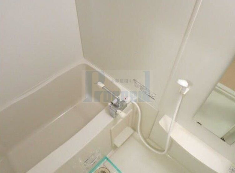 バス・シャワールーム　※別部屋参考写真※現況優先です