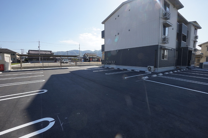 駐車場　駐車場完備です
