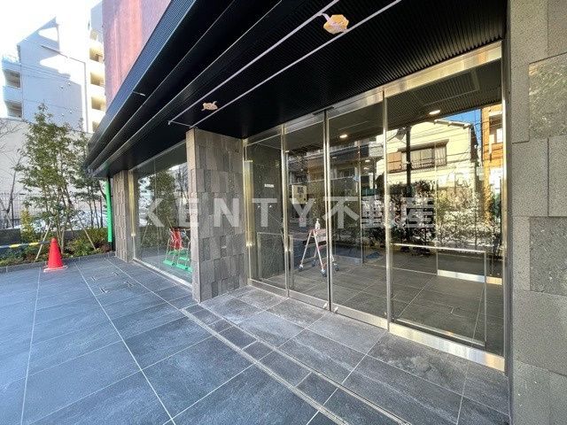 エントランス　清潔なエントランスです