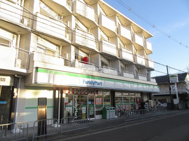 コンビニ　ファミリーマート 竹田駅前店（コンビニ）まで355m