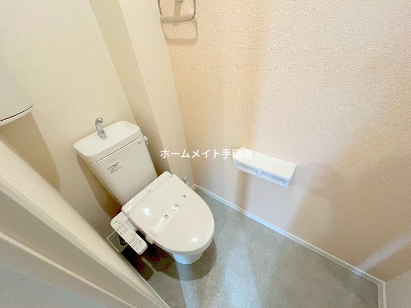 トイレ　ウォシュレット付きで快適な環境です♪