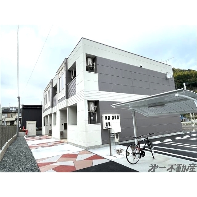 エントランス　建物外観