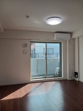 居室・リビング　※同タイプの居室内となります。