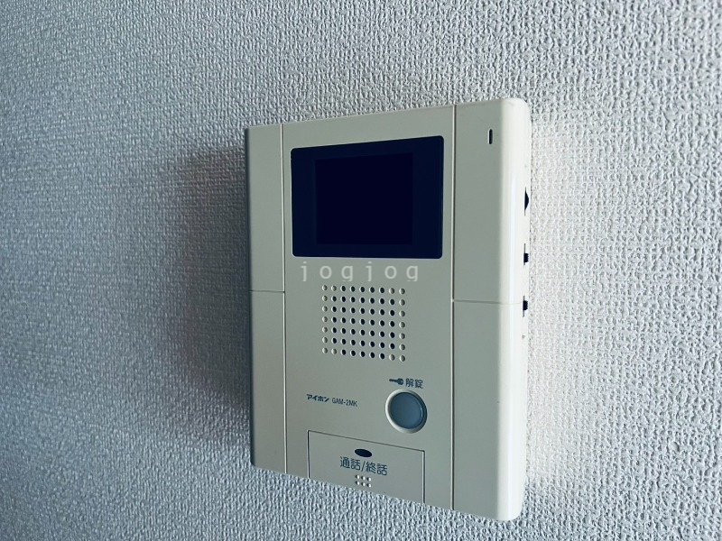 セキュリティ　モニター付きインターホンで来客確認も安心です！
