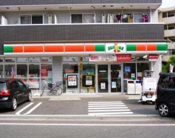コンビニ　サンクス駒場東大前店（コンビニ）まで550m