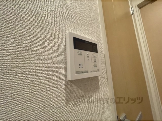 その他設備　給湯器リモコン