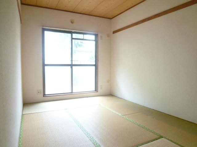 その他設備　趣のある和室。