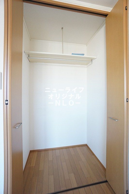 収納　コートなども扱いやすいクローゼット☆