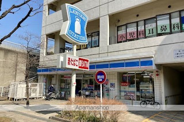 コンビニ　ローソン八潮５丁目店（コンビニ）まで498m
