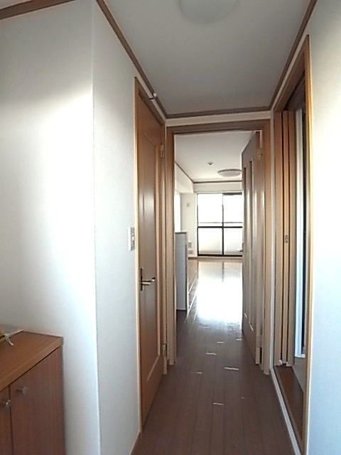 エバーグリーン本宿の玄関写真