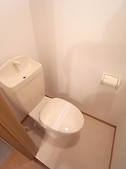 エバーグリーン本宿のトイレ写真