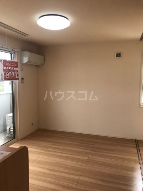 グレイスコートの居間写真