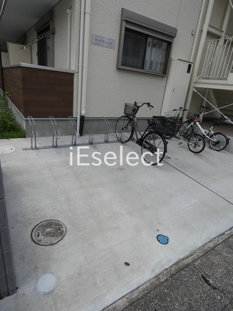 その他共有部分　駐輪場スペースです♪