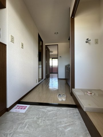クレインコートの玄関写真