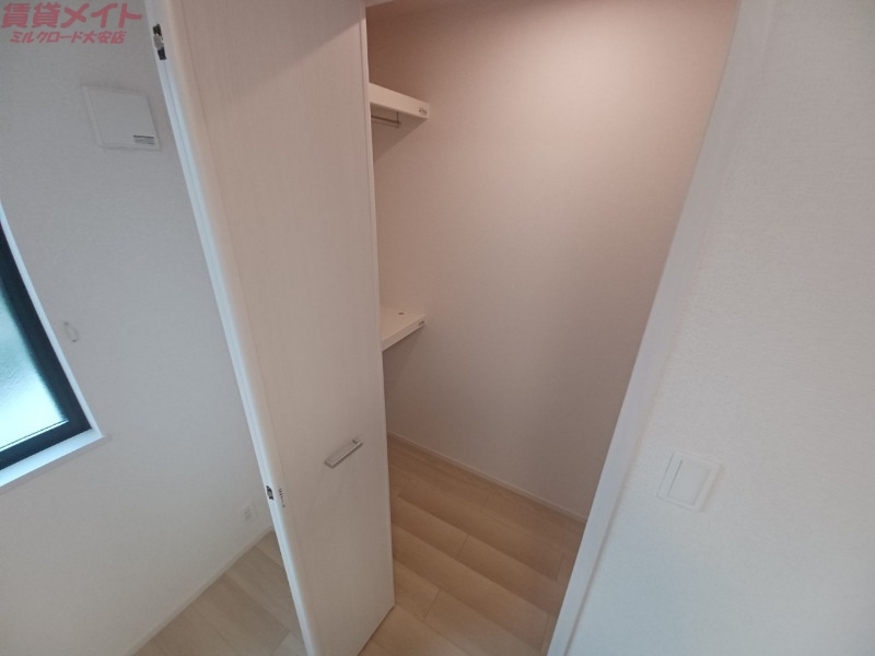 収納　同型タイプ画像