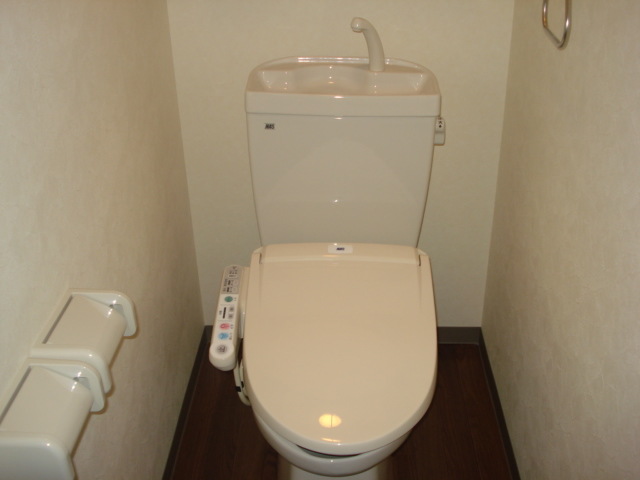 トイレ　シャワー付トイレ