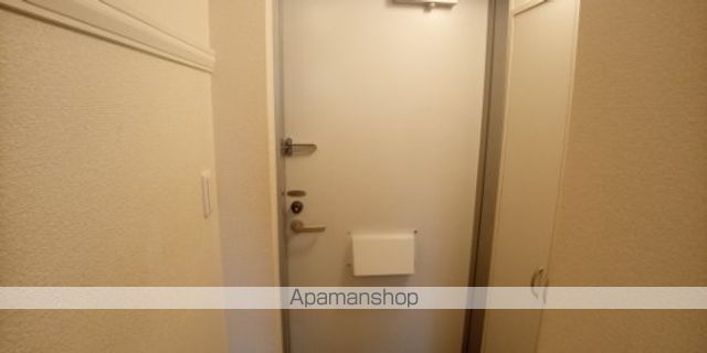 レオパレス片野Sの玄関写真