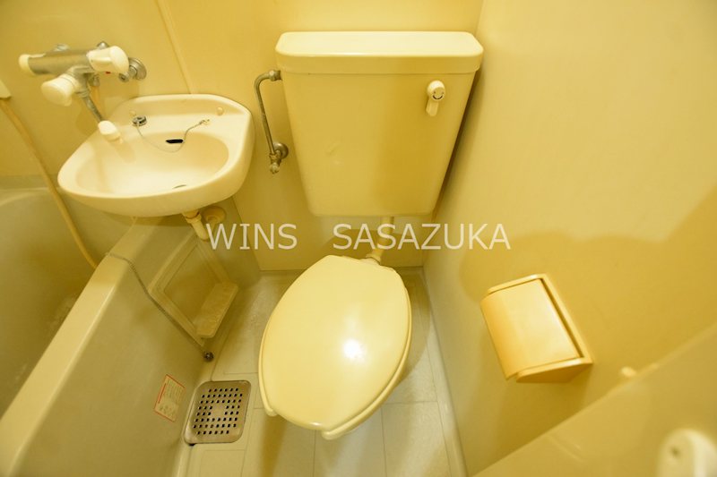 京王線 代田橋駅 徒歩6分 8階建 築26年のトイレ写真