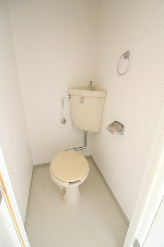 トイレ　※同仕様別部屋参考画像
