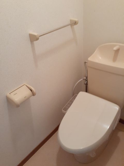 ジェミネス A棟のトイレ写真