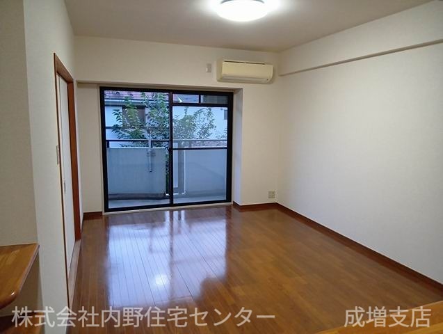 リブェール光が丘の居間写真