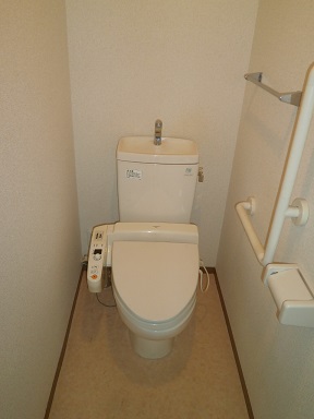 ＪＲ総武線 西船橋駅 徒歩18分 2階建 築24年のトイレ写真