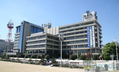 役所　茨木市役所（役所）まで466m