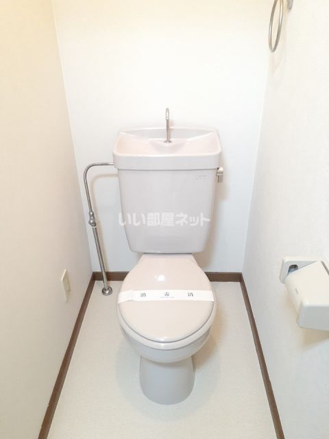 レスポールIのトイレ写真