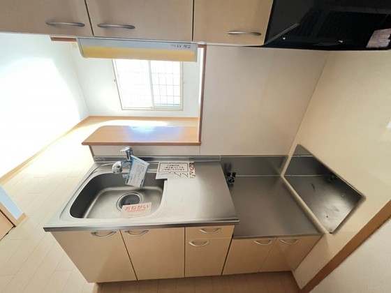 キッチン　※別部屋の写真です
