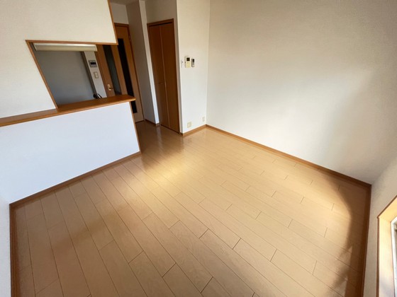居室・リビング　※別部屋の写真です