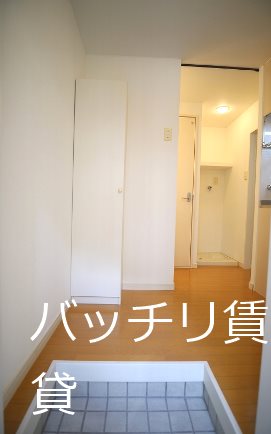 玄関　同型タイプの為、現状を優先致します。