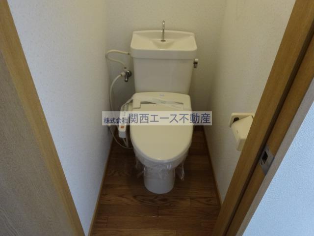エステートピア中野のトイレ写真