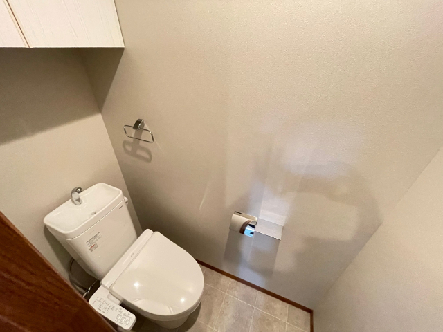 ES Gardenのトイレ写真