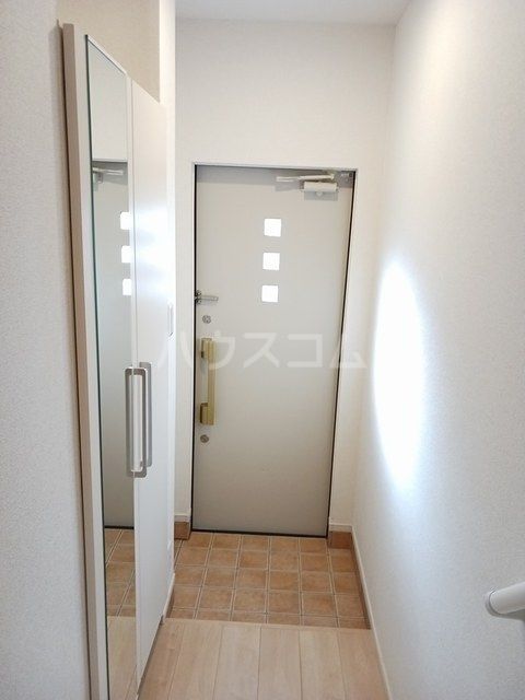 ルピナスの玄関写真