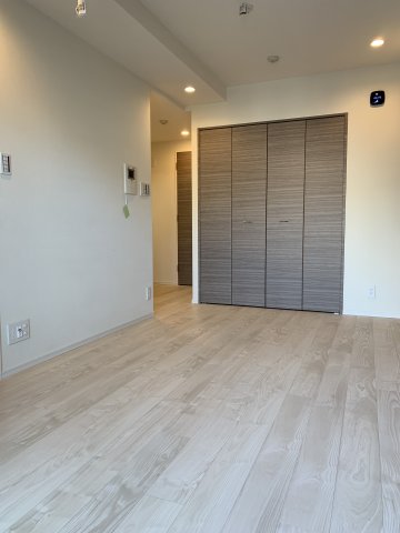 その他部屋・スペース　ゆったり過ごせる居間です
