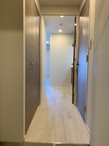 玄関　収納もある玄関です