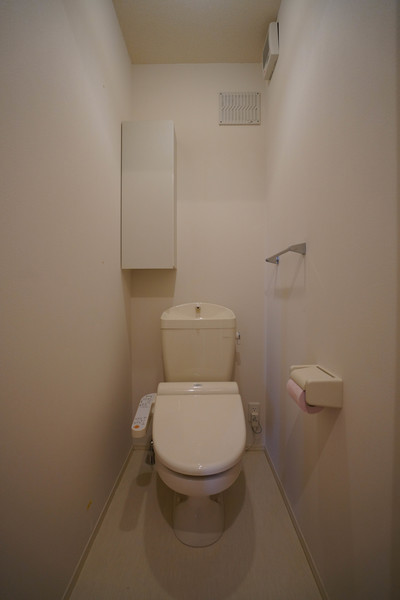 トイレ　同じ建物の別のお部屋