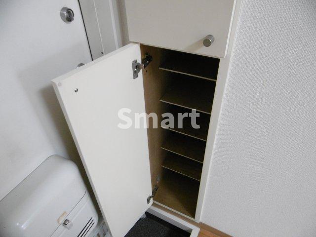 ＪＲ中央線 中野駅 徒歩6分 2階建 築38年の玄関写真